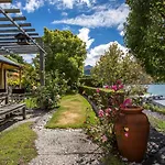 139 On Peninsula - The Ideal Retreat 2 Bedroom Apartment