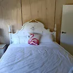 Pencarrow Lakeside Apartment