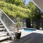 Treehouse Spa Escape - Private Spa Pool