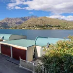 Lakefront Living At Remarkables Retreat - Unit 4