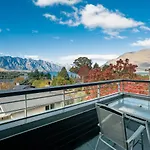 Lomond Retreat - Near Cbd Executive Apartment