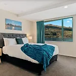 Lakefront Living At Remarkables Retreat Unit 3