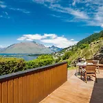 Fantail On Goldleaf - Queenstown Holiday Home