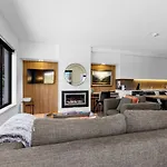 Riverview Penthouse - Apartment 19