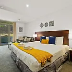 The Alps Apartment Three Bedroom