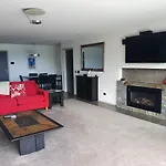 Downtown Queenstown Apartment