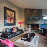 Villa Moana-Luxury Villa With Stunning Lake Views