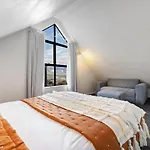 Remarkable Alpine Holiday Home