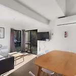 Small, Value- Private Room In A 7 Bedroom Shared House - The Lucas\'S Room2