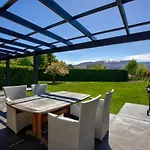 Quail\'S Nest, Queenstown - Luxury Home & Garden