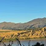 Lake View Apartment La Hay 66