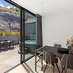 Belle Vue Villa - Stunning Views And Hot Tub