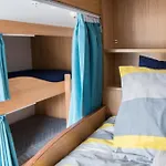 Adventure Q2 Hostel