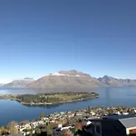 Modern 3 Bedroom With Stunning Postcard Views!