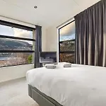 Peninsula Retreat - Spa Pool