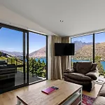 4 Bedroom Stunning Modern Family Home