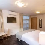 Marina Apartments - Element Escapes