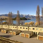 Esplanade Queenstown By Staysouth