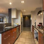 Shotover Penthouse & Spa By Staysouth