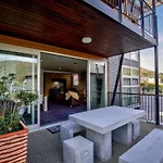 Lakefront Marina Apartment