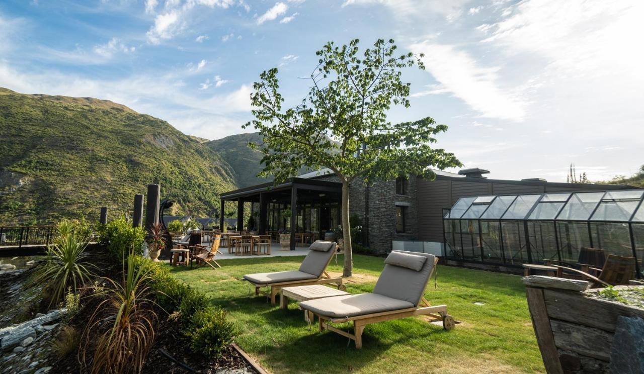 Gibbston Valley And Hotel