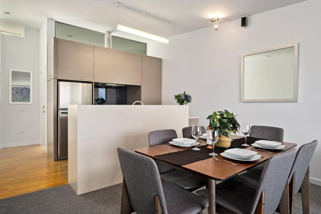 Toru - Eclectic With Delightful Views Apartment Queenstown