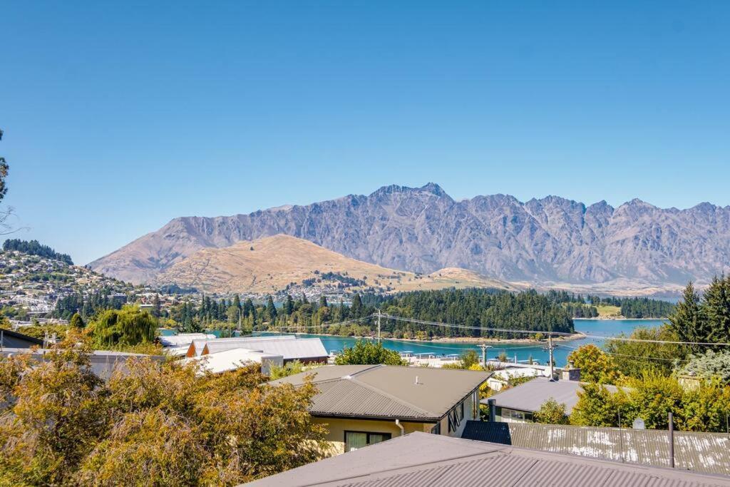 Toru - Eclectic With Delightful Views