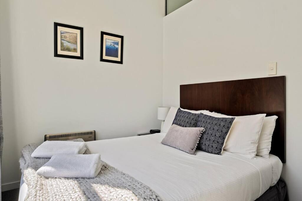 Toru - Eclectic With Delightful Views Apartment *