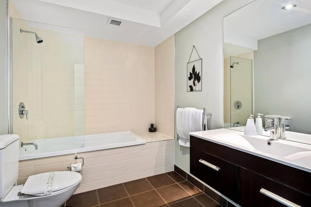 Toru - Eclectic With Delightful Views