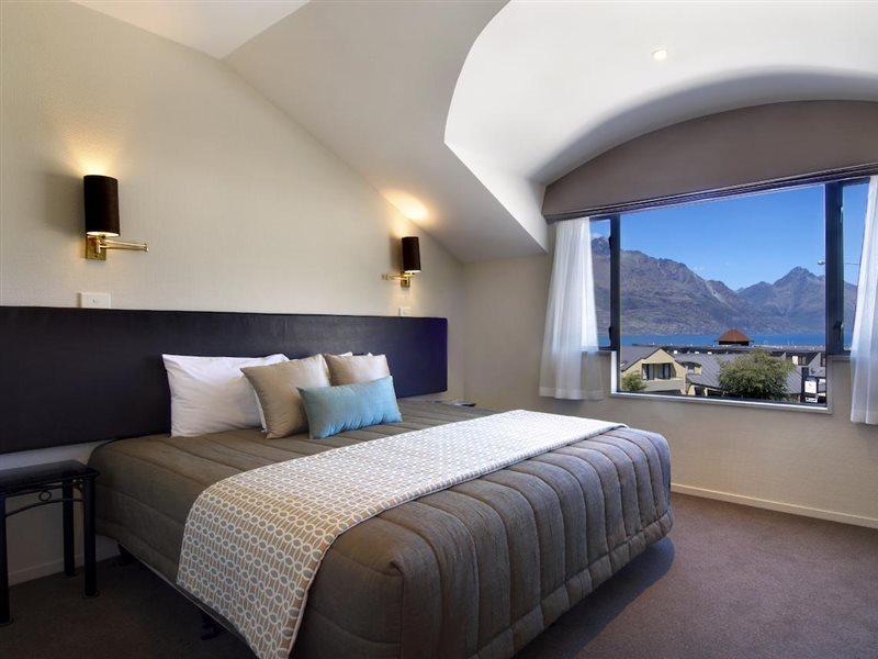 Hurley's Of Queenstown