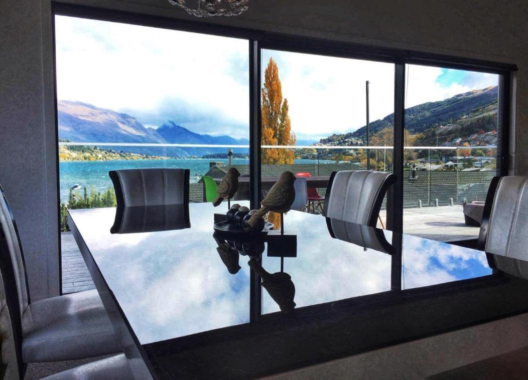 Homestay Pencarrow Lakeside Queenstown