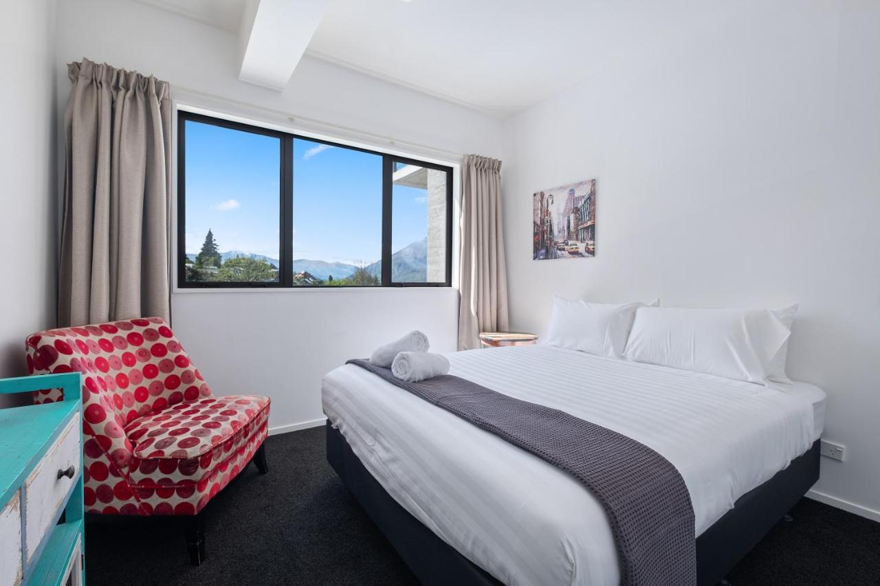 Brookside Gem - Modern 2 Bedroom