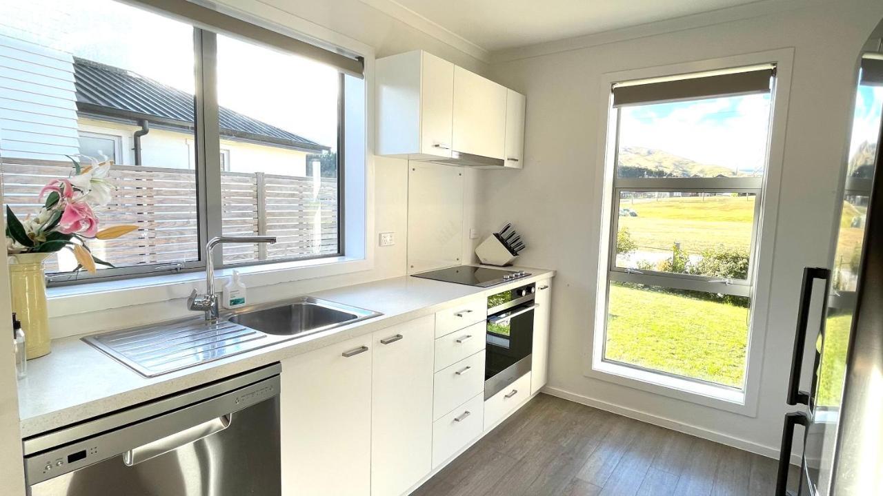 Modern Living * Queenstown