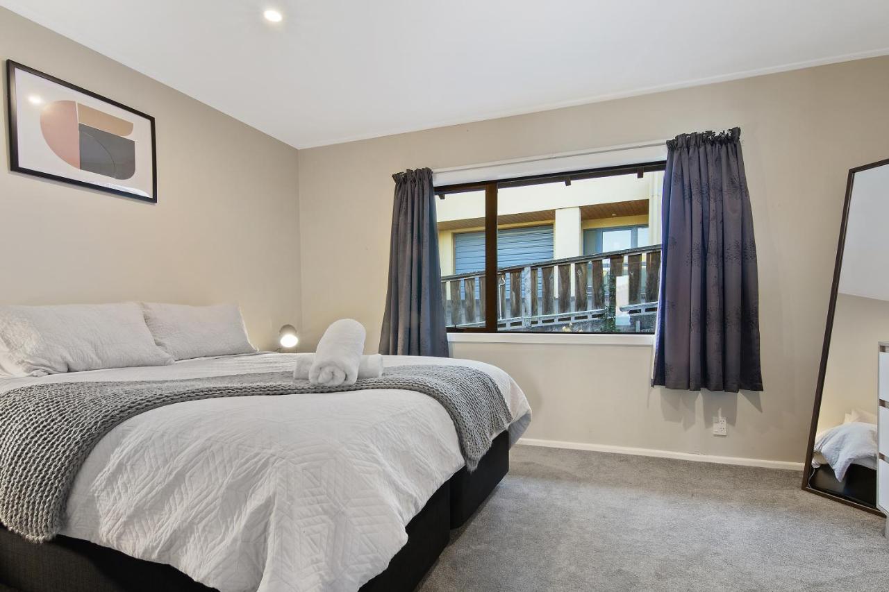 Mountain Vista Apartment