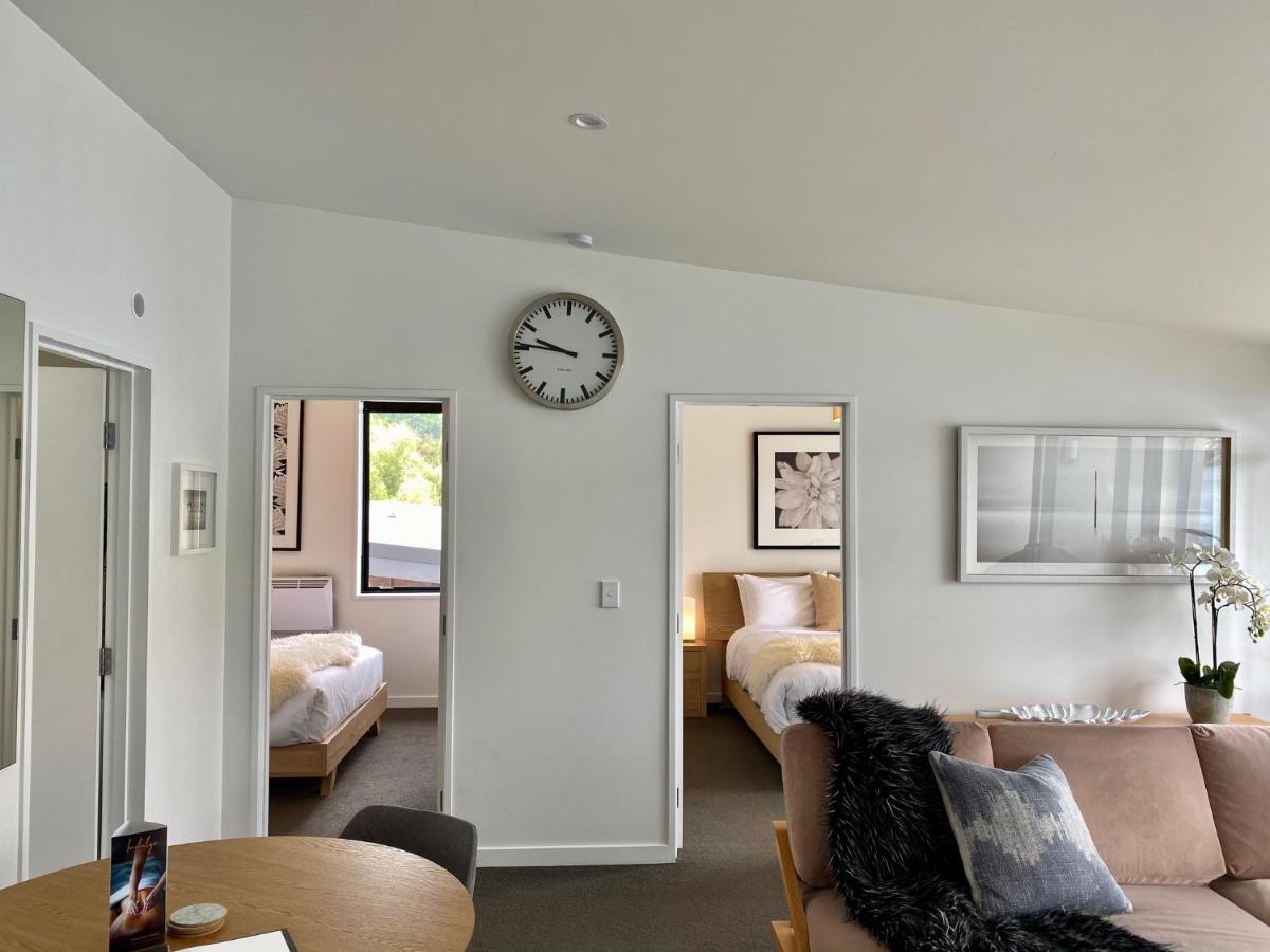 Apartment 'lakelife' Lake Front Queenstown