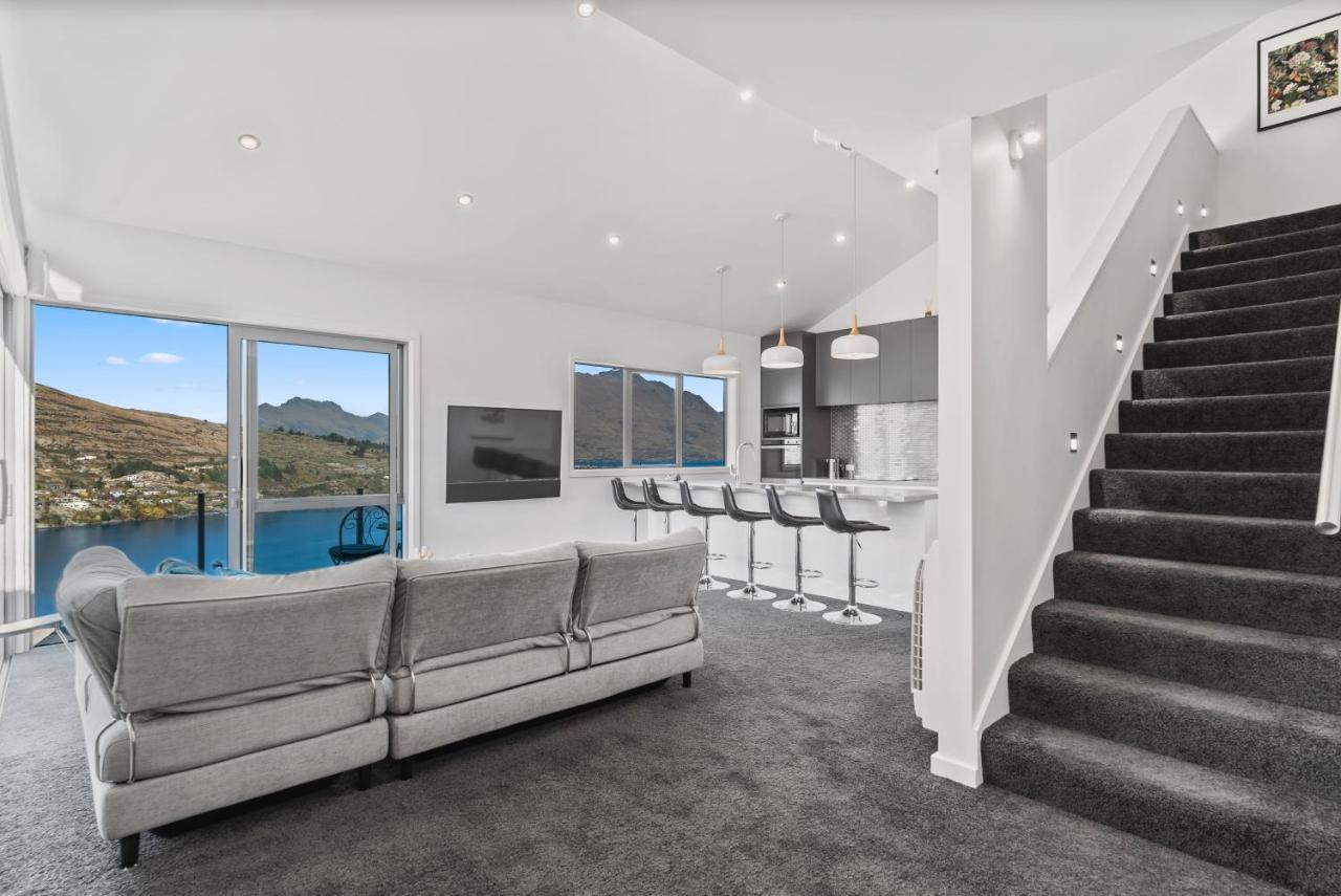 Modern Alpine Living With Spectacular View *