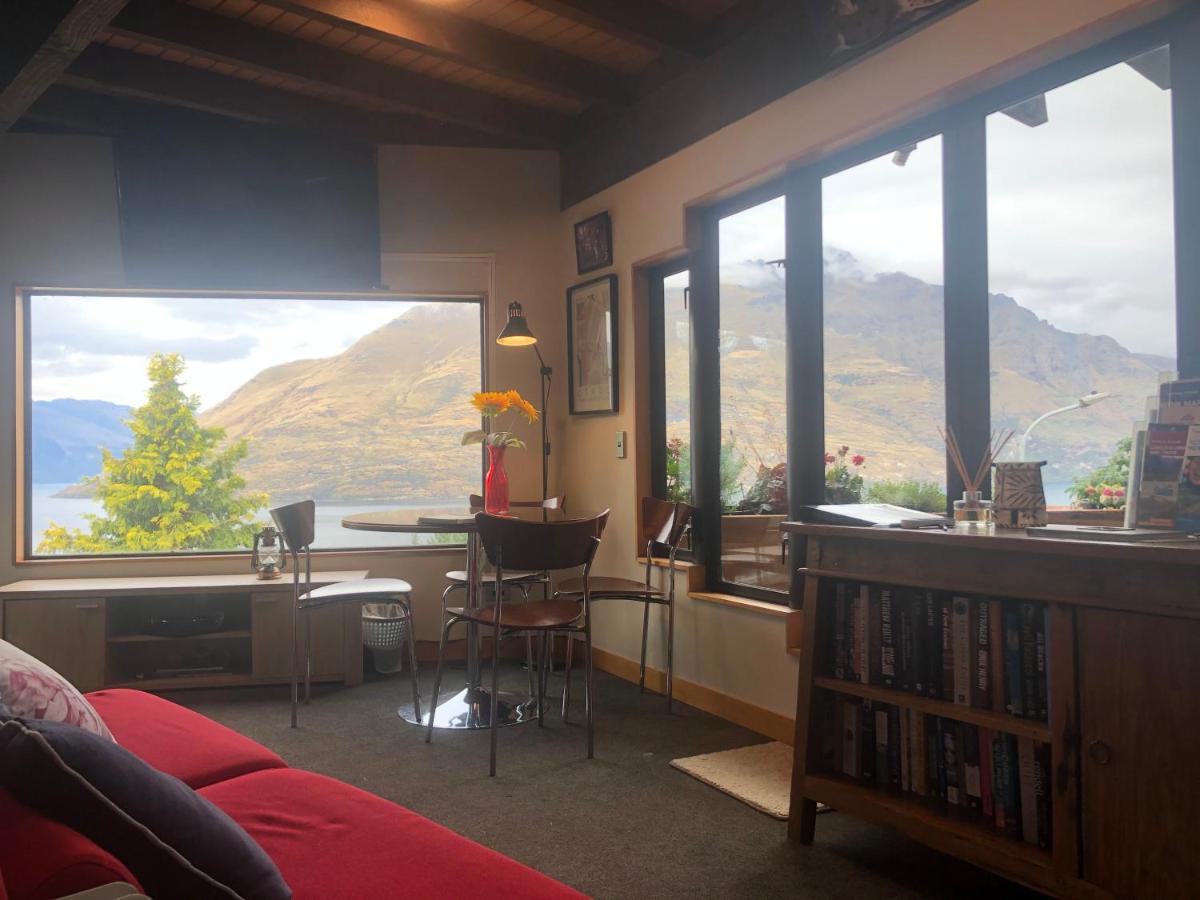 Holiday home Crows Nest - *