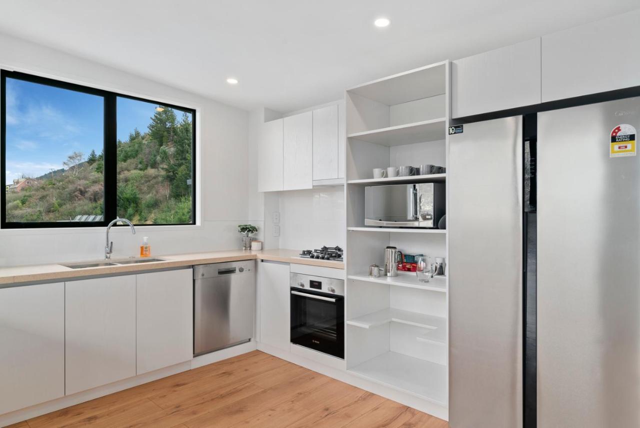 Holiday home Lakeside Bliss - Queenstown