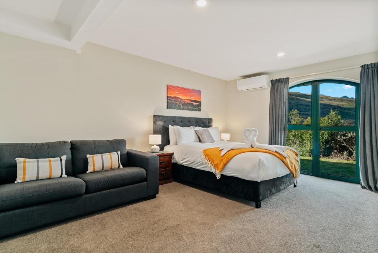 Lakefront Living At Remarkables Retreat Unit 3 Apartment