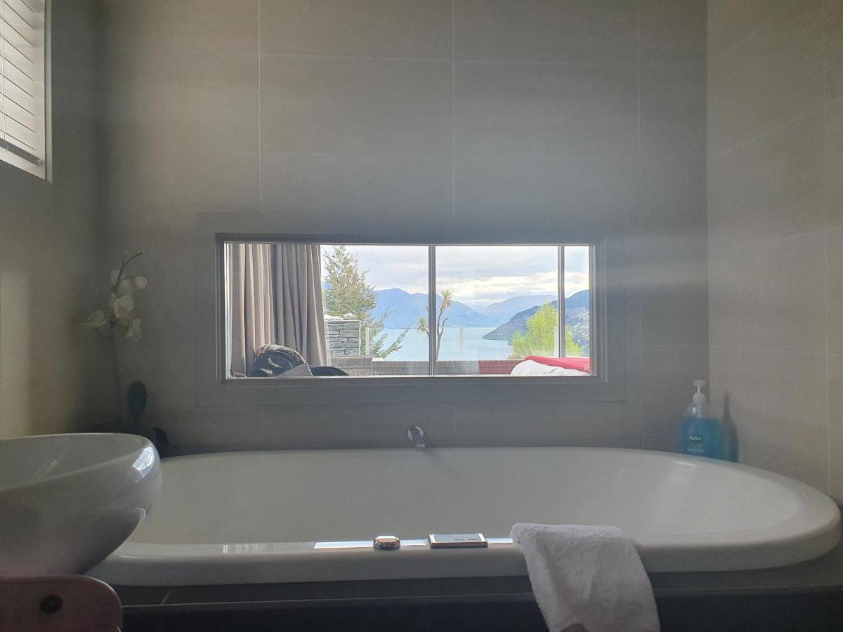 Downtown * Queenstown