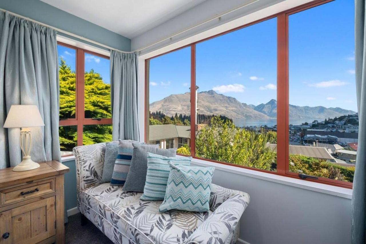 Magnificent With Great Views! Apartment