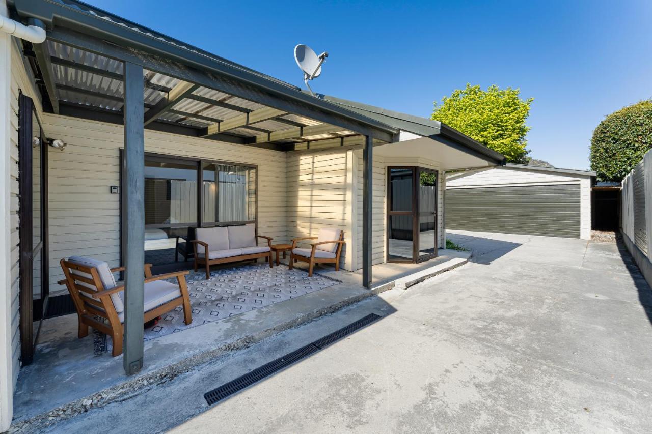 Riverside Three Bedroom - Remarkable Views Queenstown