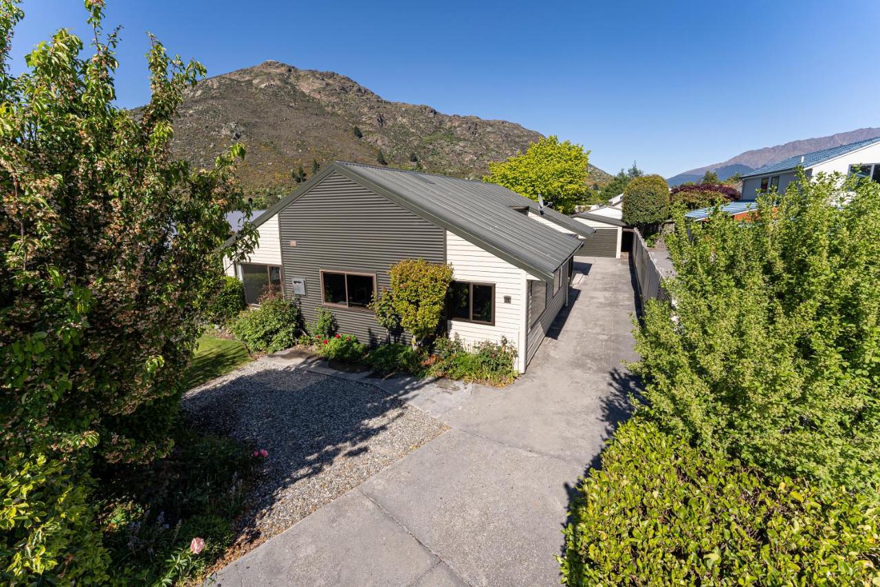 Holiday home Remarkables View *