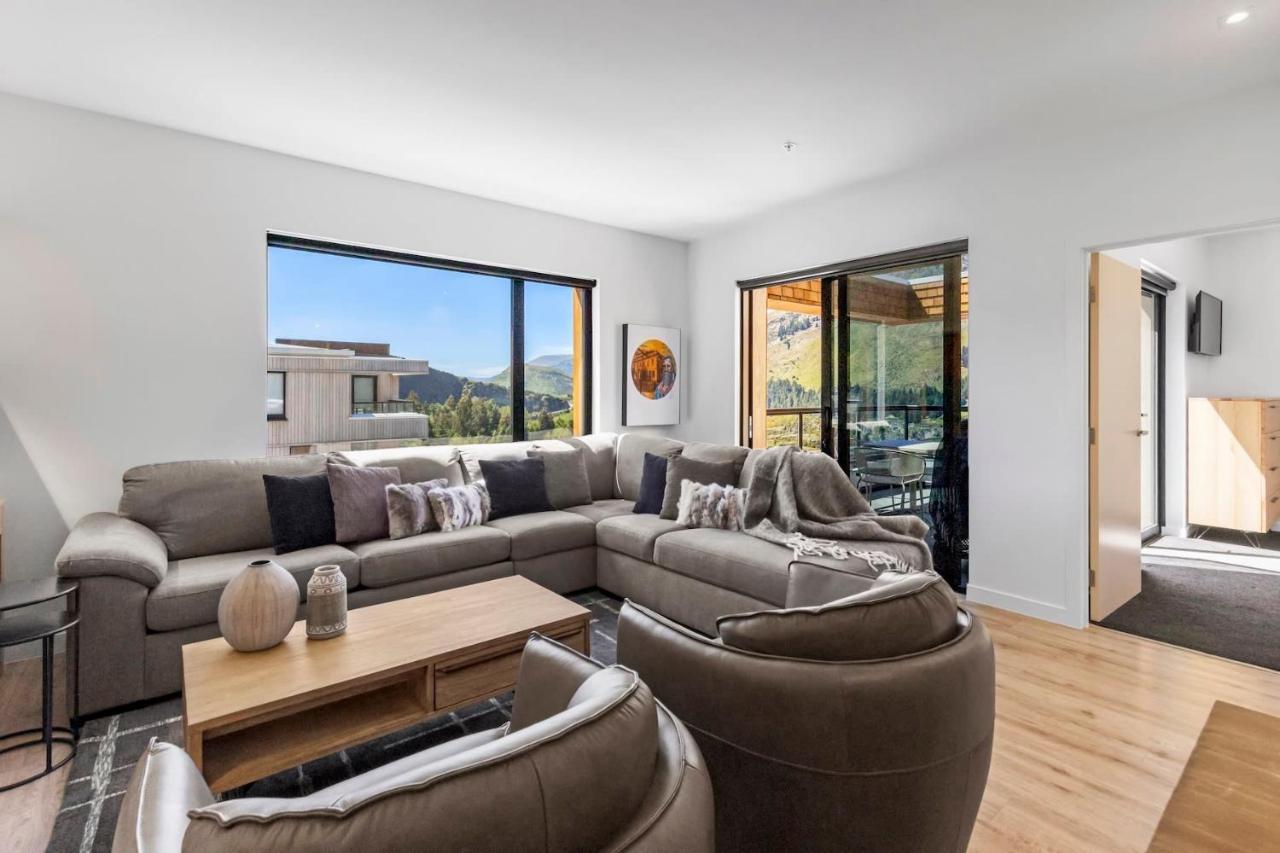 Mountain Views Penthouse - 22