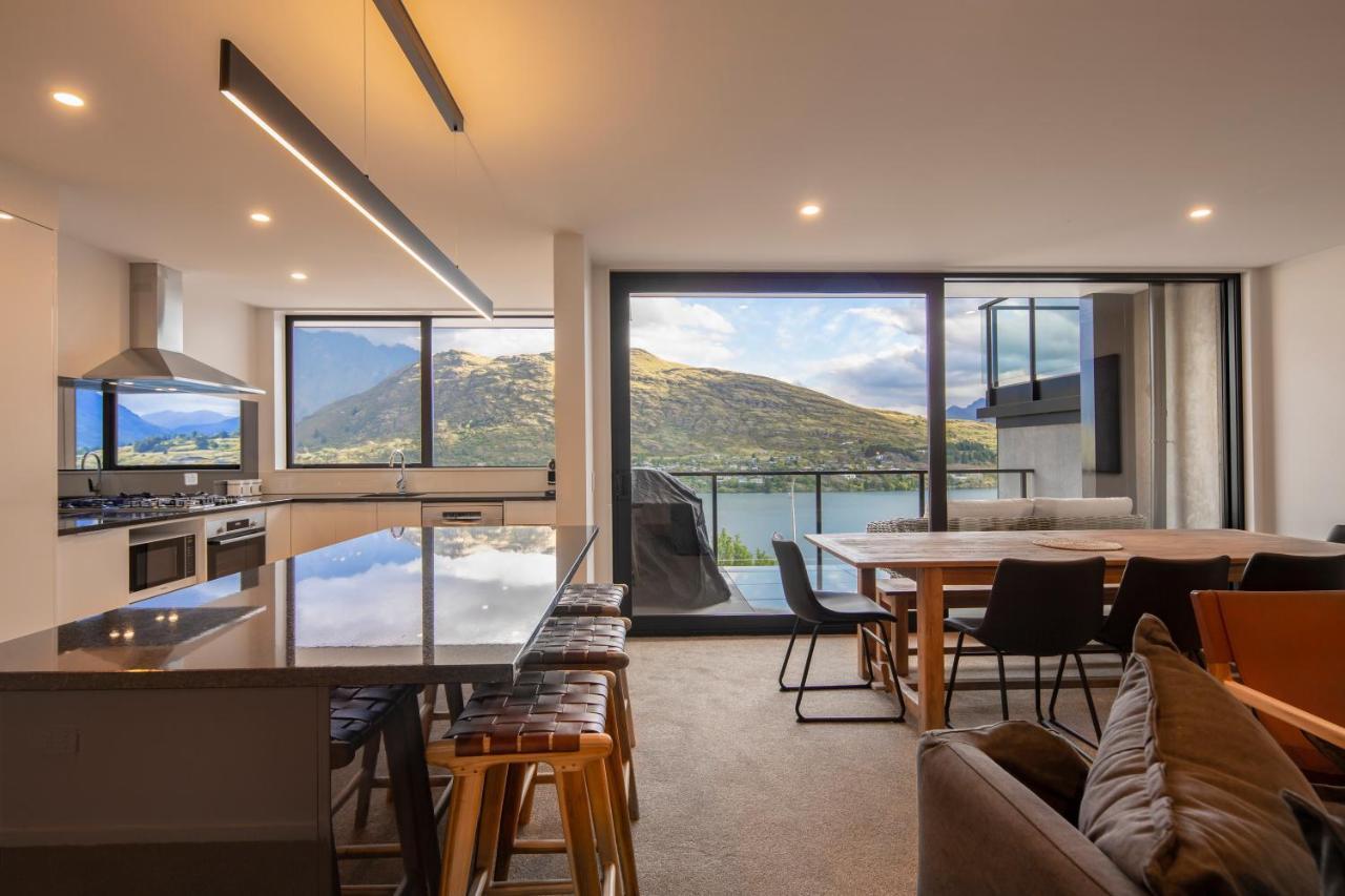 4 Bedroom With Elevated Views Of Wakatipu & The Remarkables