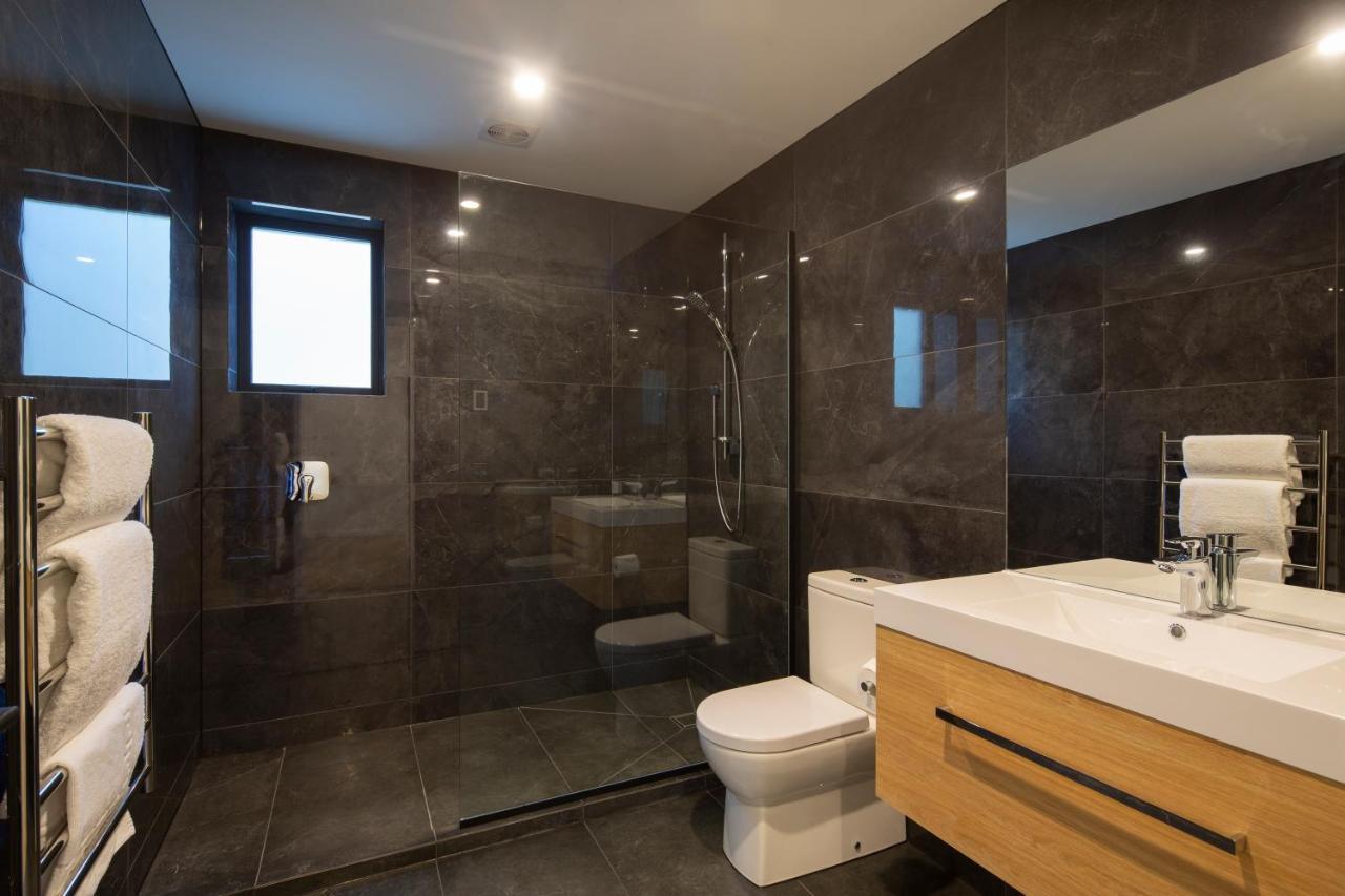Holiday home 4 Bedroom With Elevated Views Of Wakatipu & The Remarkables Queenstown