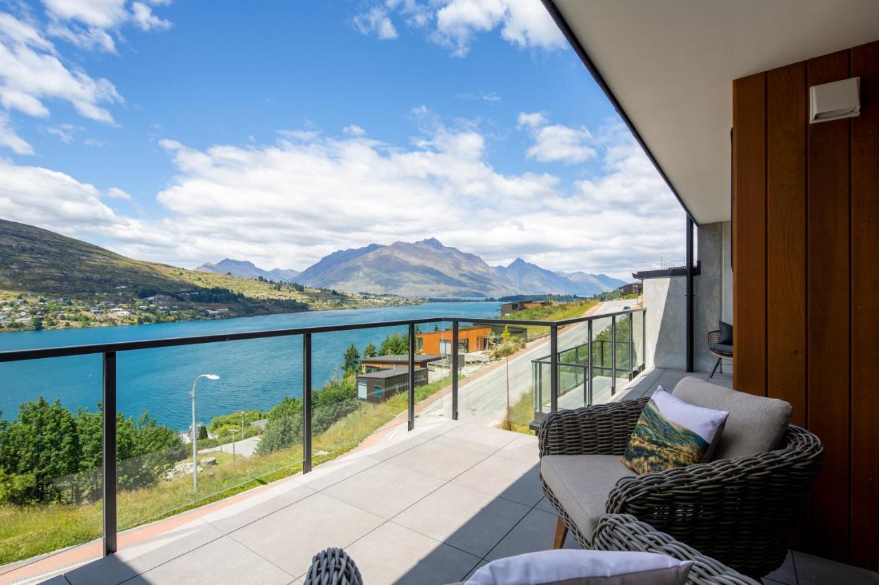 4 Bedroom With Elevated Views Of Wakatipu & The Remarkables Holiday home Queenstown