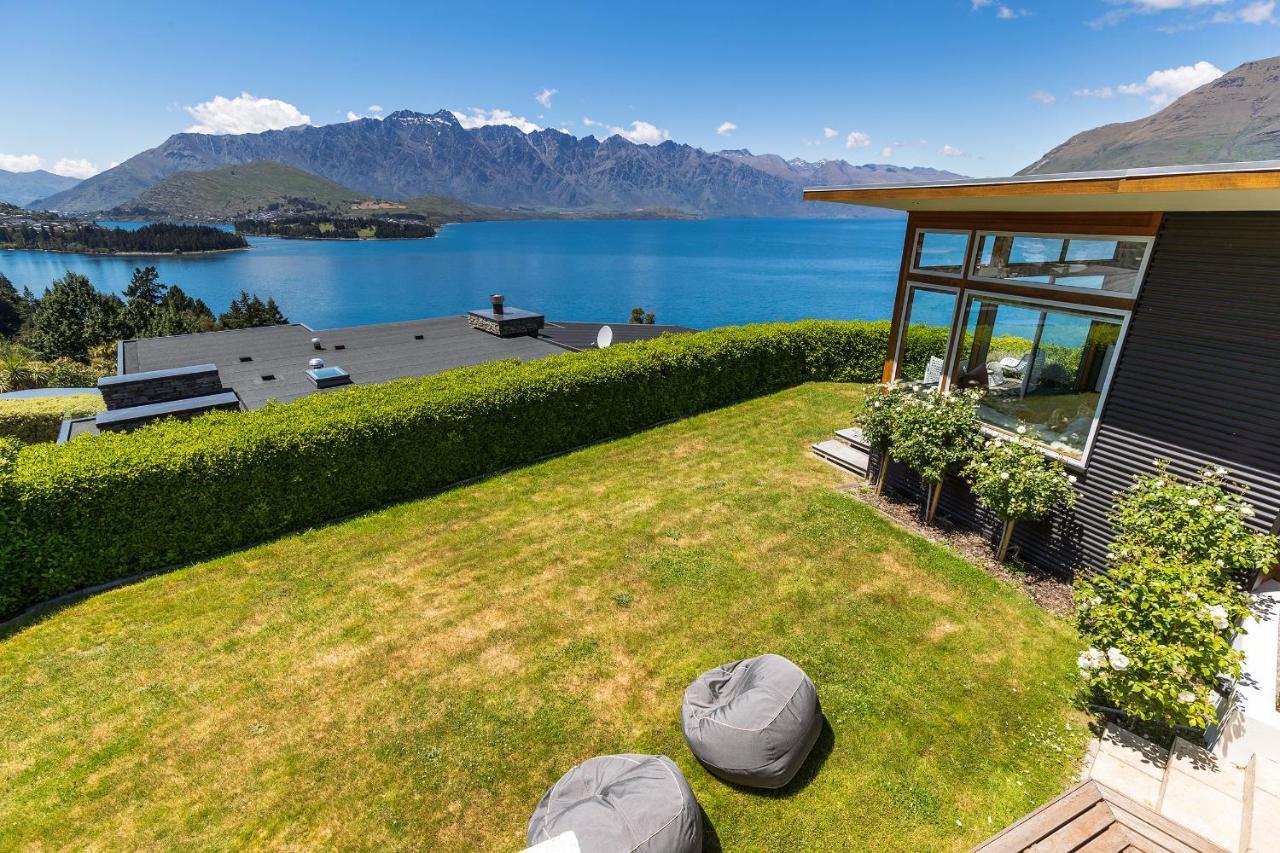 Whakata On Whitbourn - Luxury Retreat With Holiday home
