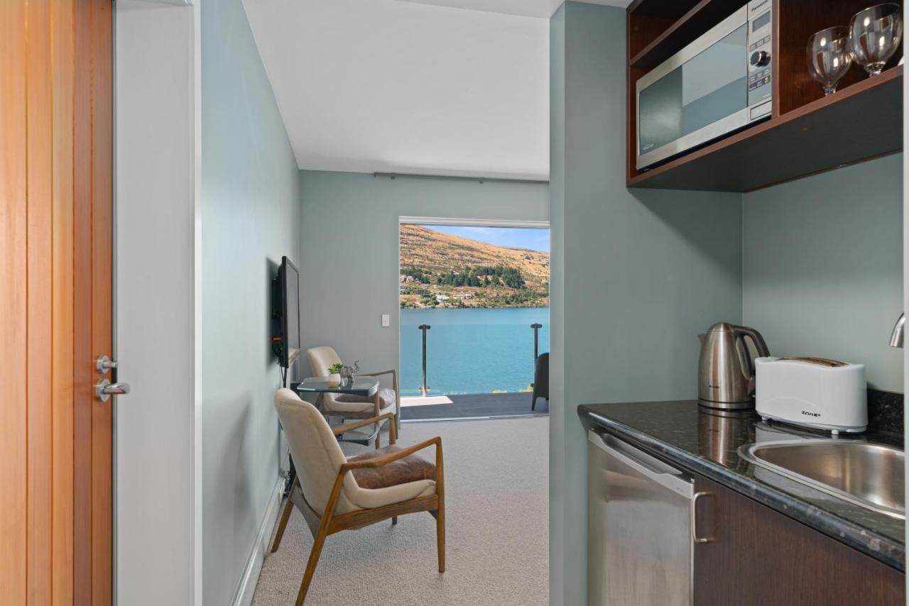 Front 3-bedroom With Access * Queenstown