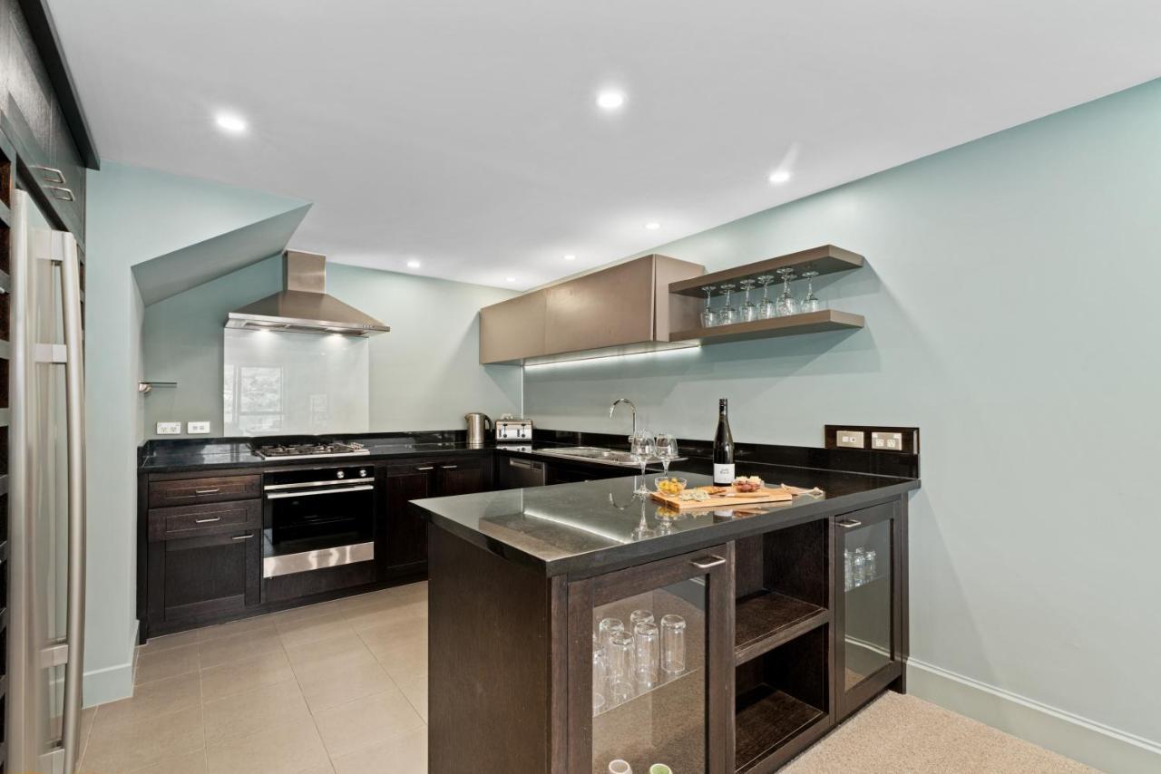 Front 3-bedroom With Access * Queenstown